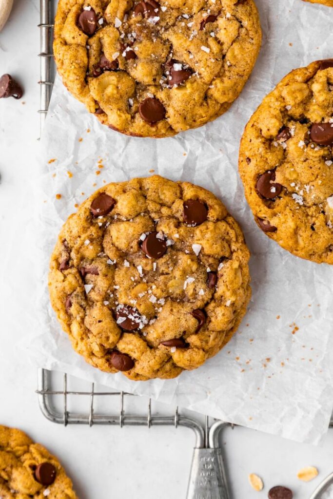 Oatmeal Chocolate Chip Cookies