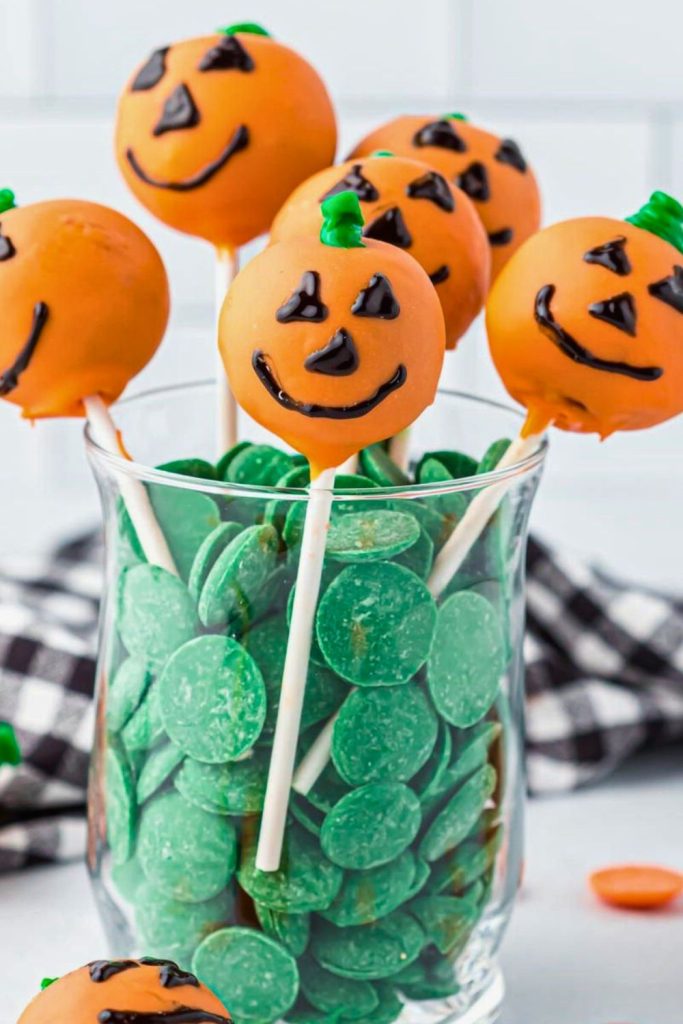 Halloween Cake Pops