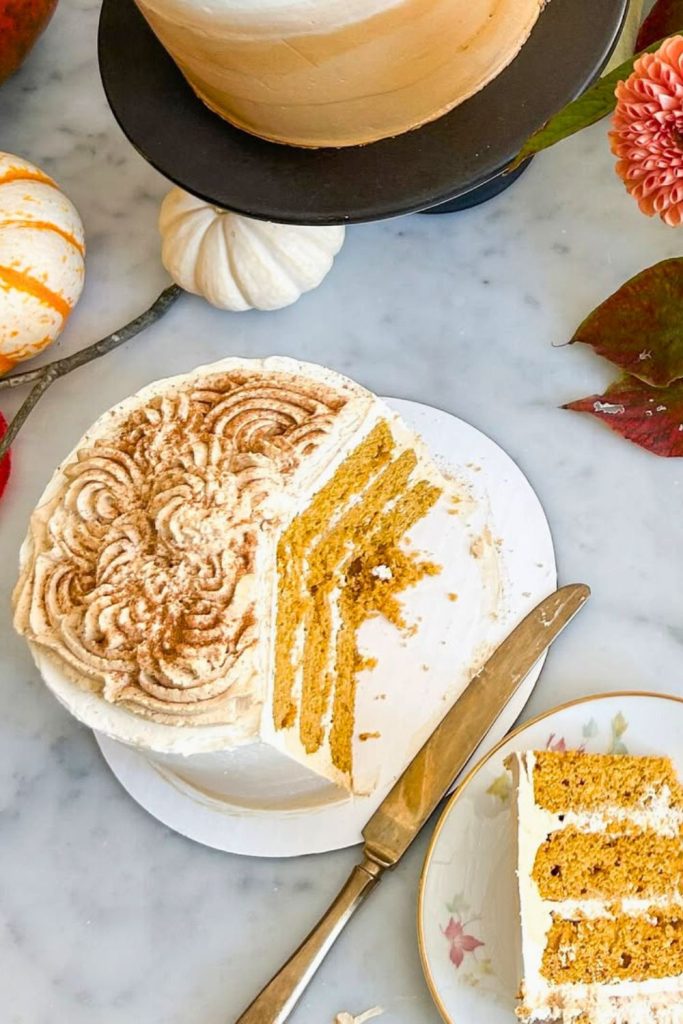 How to Make Pumpkin Spice Cake