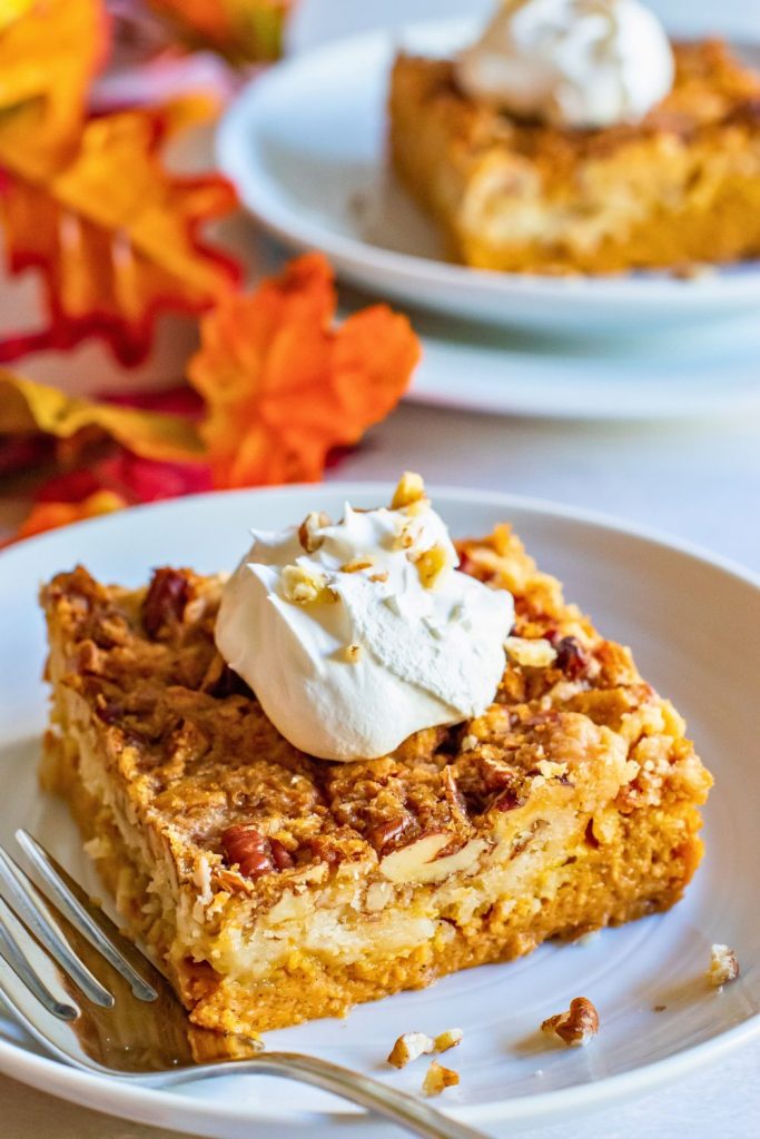 How to Serve Pumpkin Crunch Cake