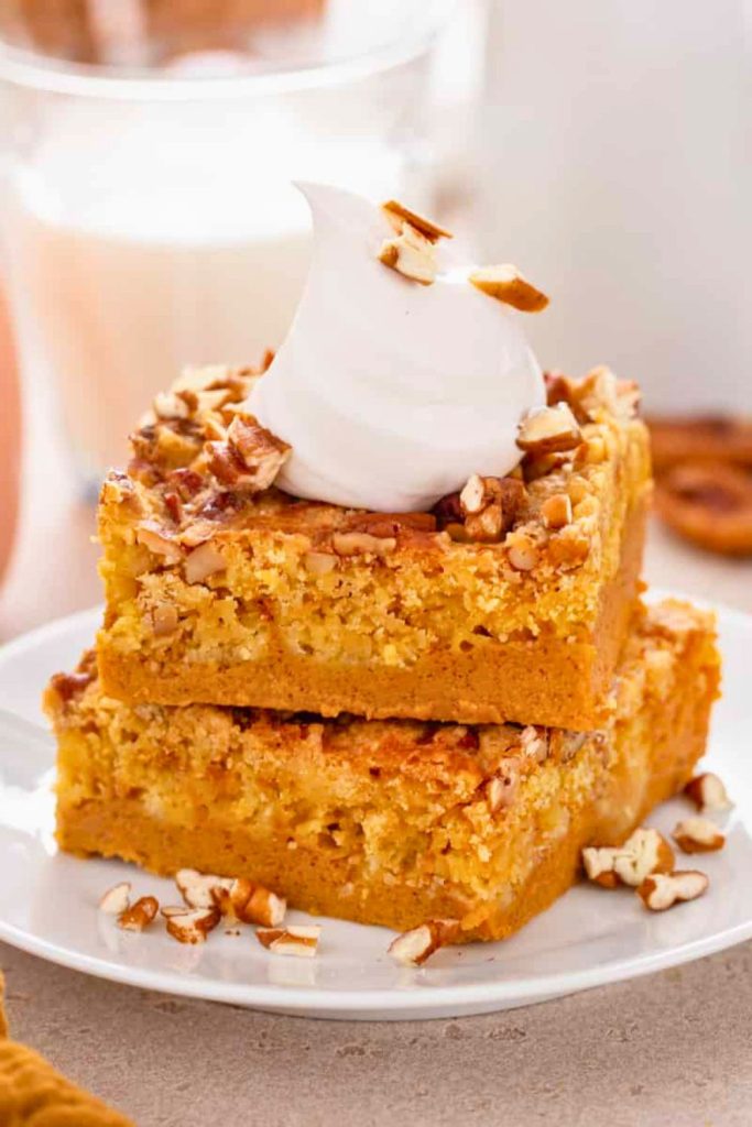 Pumpkin Crunch Cake