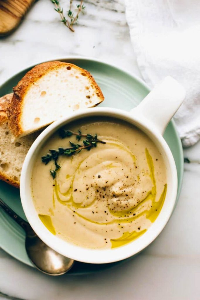 Serving Suggestions of Cauliflower Soup