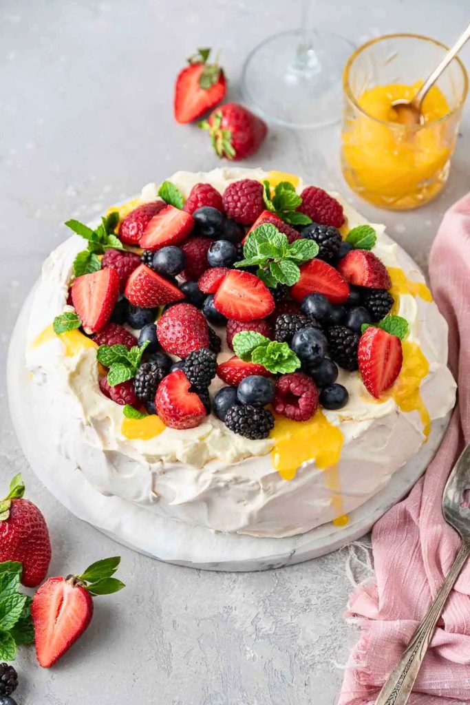 Serving Ideas for Pavlova
