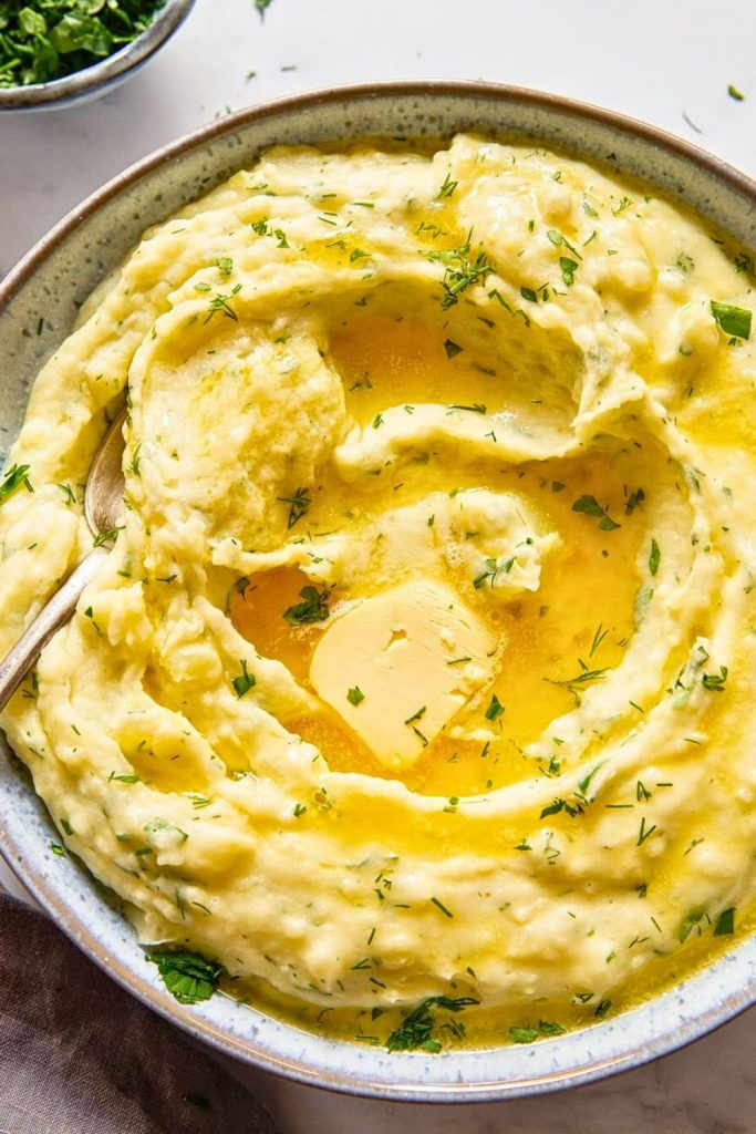 Why Garlic Mashed Potatoes Are So Irresistible