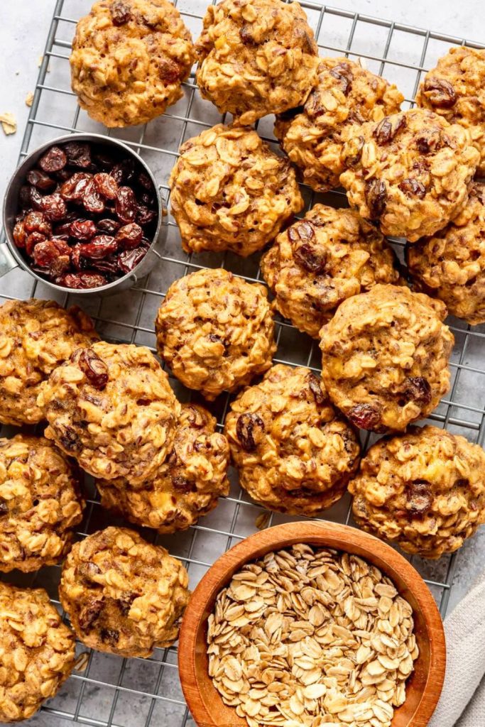 Oatmeal Raisin Cookies