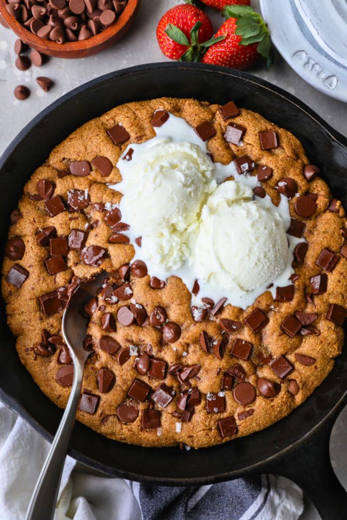 Skillet Chocolate Chip Cookie